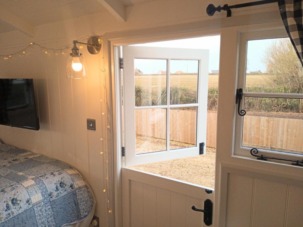Yew Tree View Luxury Shepherd'S Hut スターミンスター・ニュートン エクステリア 写真